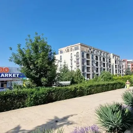 아파트 Astoria 1 - Premium 엘레니테